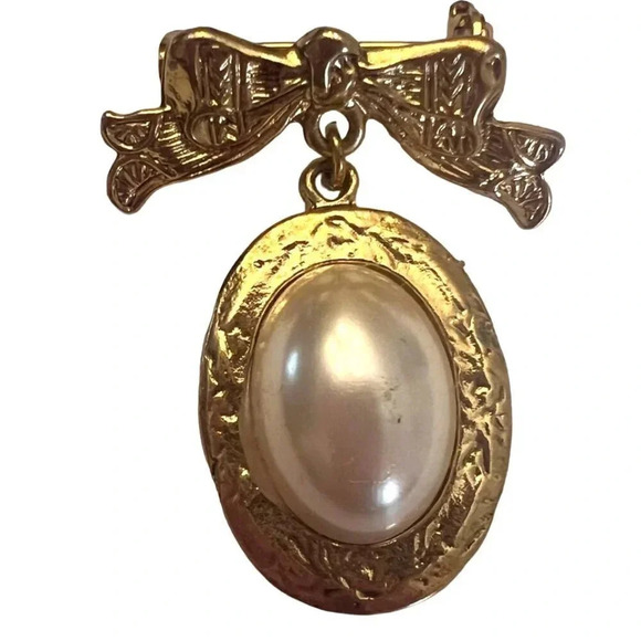 Vintage 60s-70s Bow Faux Pearl Cabochon Locket Brooch Pin Gold Tone - Picture 1 of 3